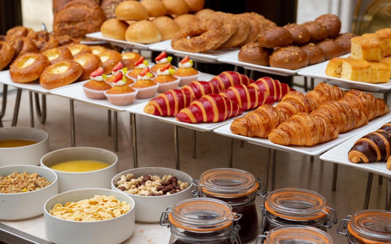 Rixos Almaty Hotel Ngoại thất bức ảnh